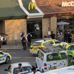 Tânăr înjunghiat în incinta McDonalds, Colindale