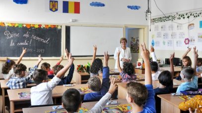 Școala din România vs cea din Marea Britanie. Temele pentru acasă, coșmarul copiilor întorși în țară
