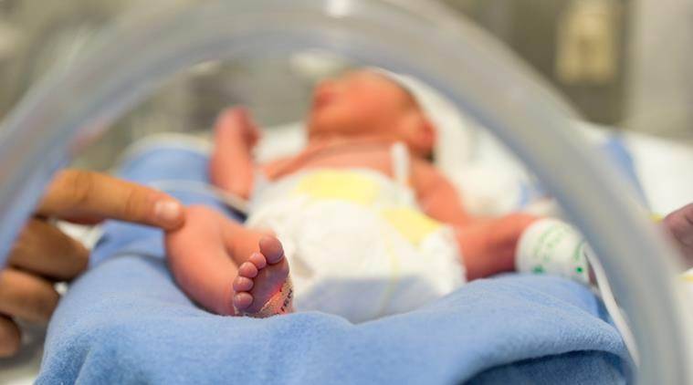 Marea Britanie: Bebeluș de 9 zile, mort de COVID. Mama se îmbolnăvise în timpul sarcinii