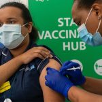 Marea Britanie: Personalul medical, obligat să se vaccineze anti-COVID. Cine nu o face va fi dat afară