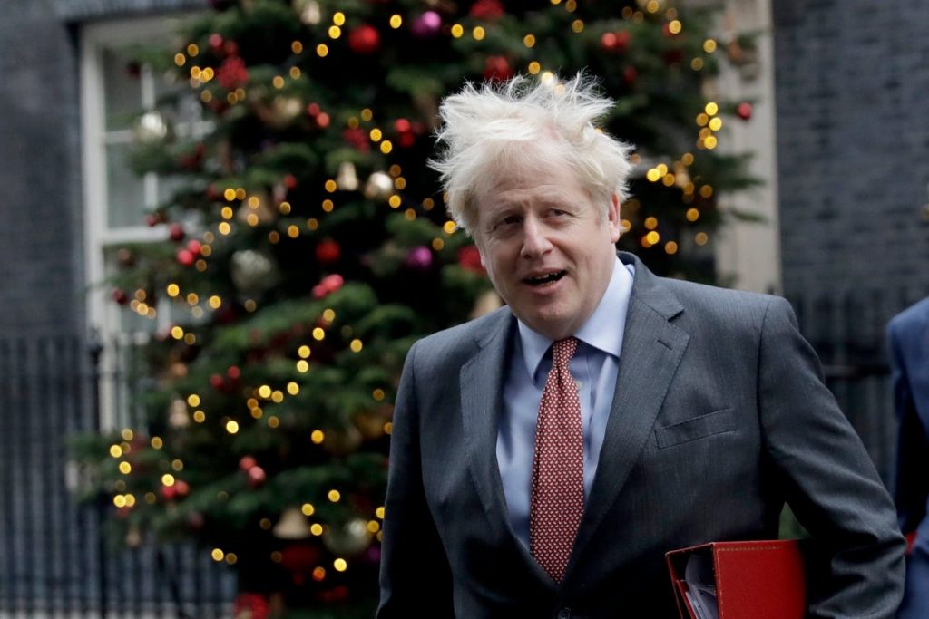 Boris Johnson nu respinge un nou lockdown de Crăciun: „Nu pot exclude nimic”