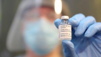 Șeful Moderna: Vaccinurile actuale vor trebui modificate pentru varianta Omicron