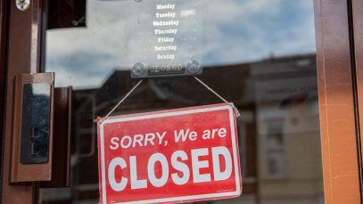 Pub-urile și restaurantele din Anglia ar putea fi închise de Anul Nou