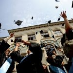 Cei mai buni dintre absolvenții de liceu din România pleacă la studii în străinătate