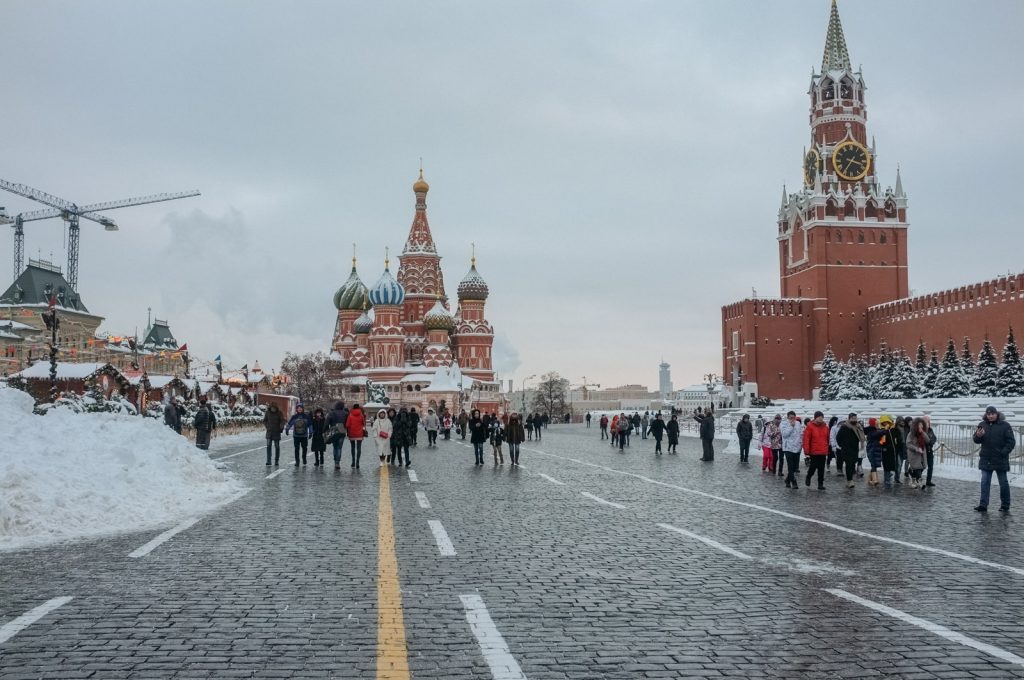 Oficialii britanici merg la Moscova. Rusia le transmite să renunțe la retorica sancțiunilor