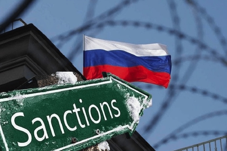 Boris Johnson aplică primele sancțiuni pentru Rusia: Cinci bănci rusești și trei apropiați ai lui Putin vor avea de suferit