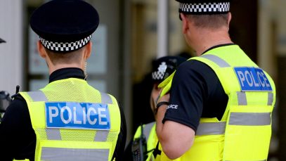Șapte bărbați arestați în Londra. Au castrat un alt bărbat și au transmis online