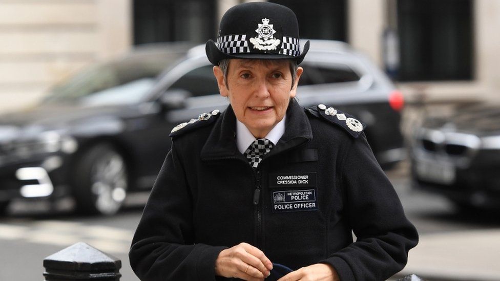  Șefa Poliției Metropolitane, obligată să demisioneze. Ministrul de Interne, în război cu primarul Londrei 