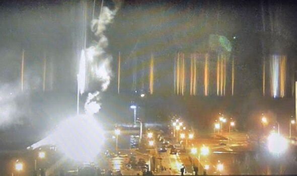 CENTRALA NUCLEARĂ de la Zaporojie, bombardată de RUȘI. Boris Johnson: „PUTIN amenință siguranța Europei”