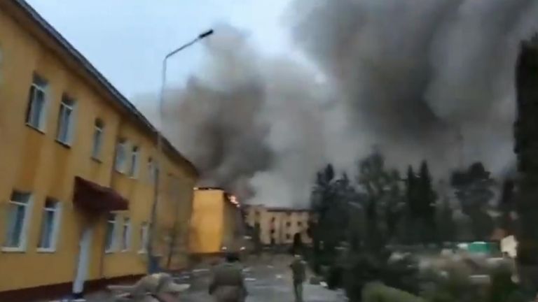 Surse: Trei britanici plecați la luptă în Ucraina ar fi fost uciși în atacul de la baza Yavoriv