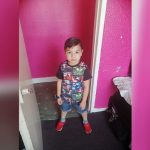 Băiatul unor români din Liverpool moare după ce a fost dus acasă de la spital